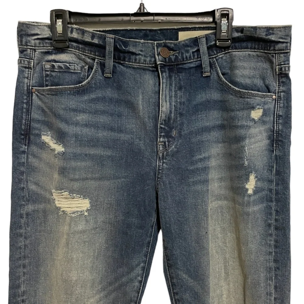 Treasure & Bond Mid Rise Relaxed Distressed Jeans Size 29 - Picture 3 of 9